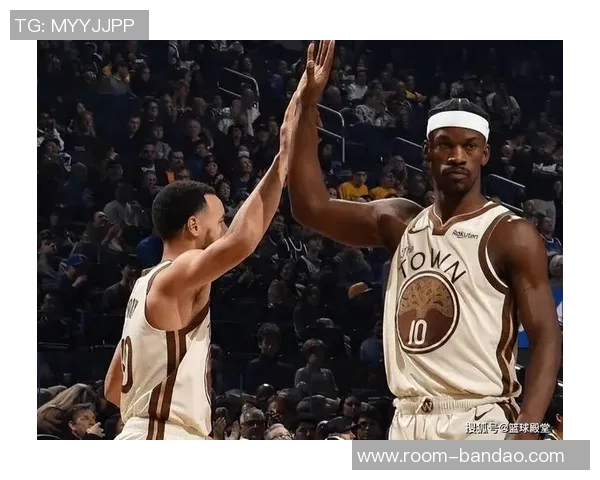 张佳玮点评勇士战局半场对决库里巴特勒却被新老鹰压制 张佳玮点评勇士战局半场对决库里巴特勒却被新老鹰压制